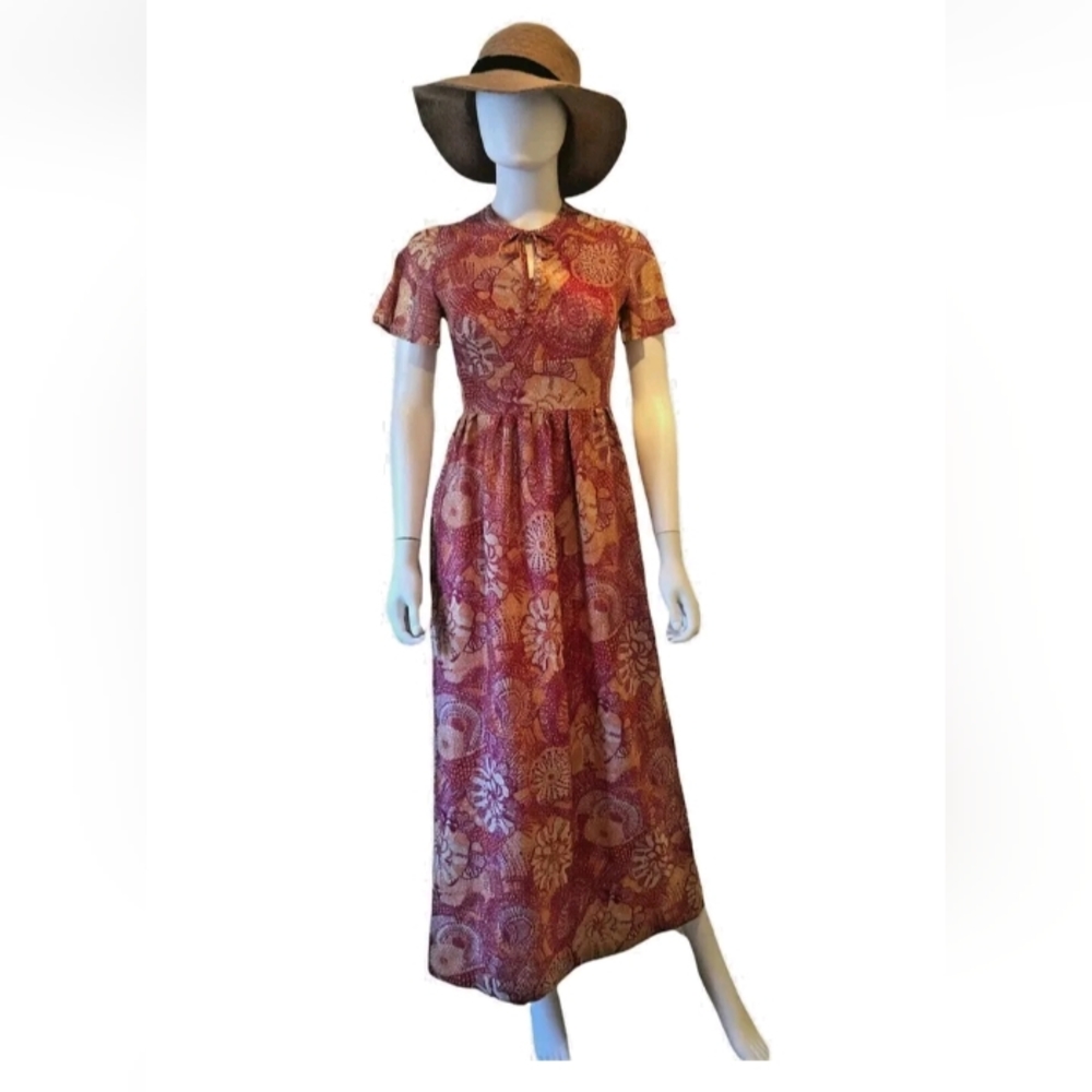 Vintage 1970's Short Sleeve Burgundy and Gold Maxi Dress, Size Small/Medium